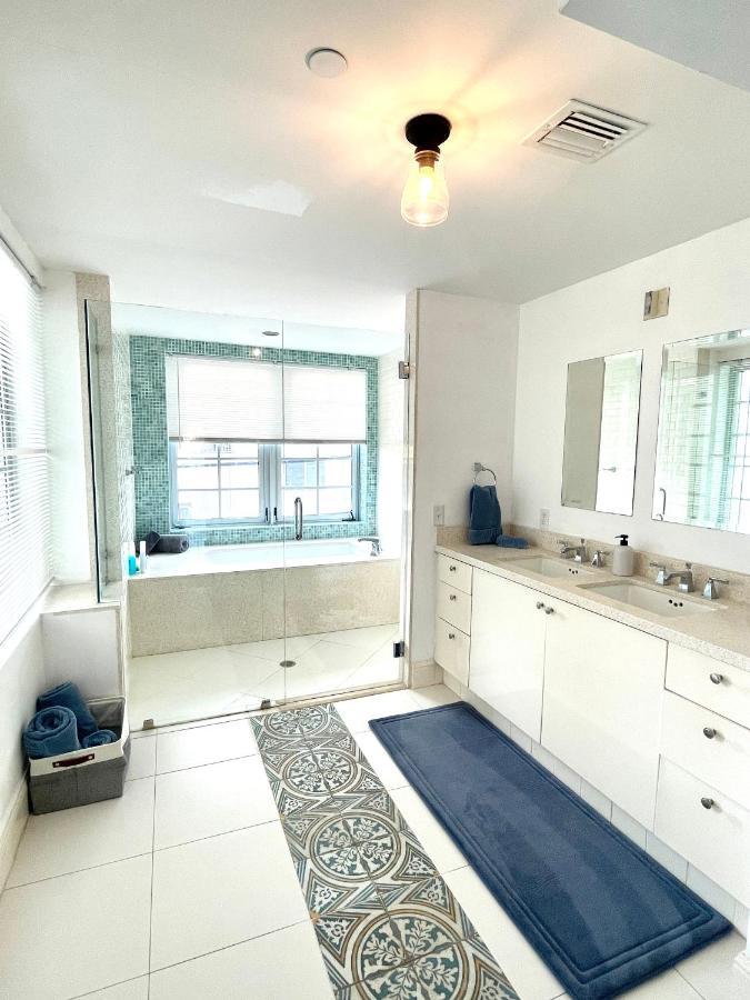 Apartamento Beachfront In Carlyle On Ocean Drive Miami Beach