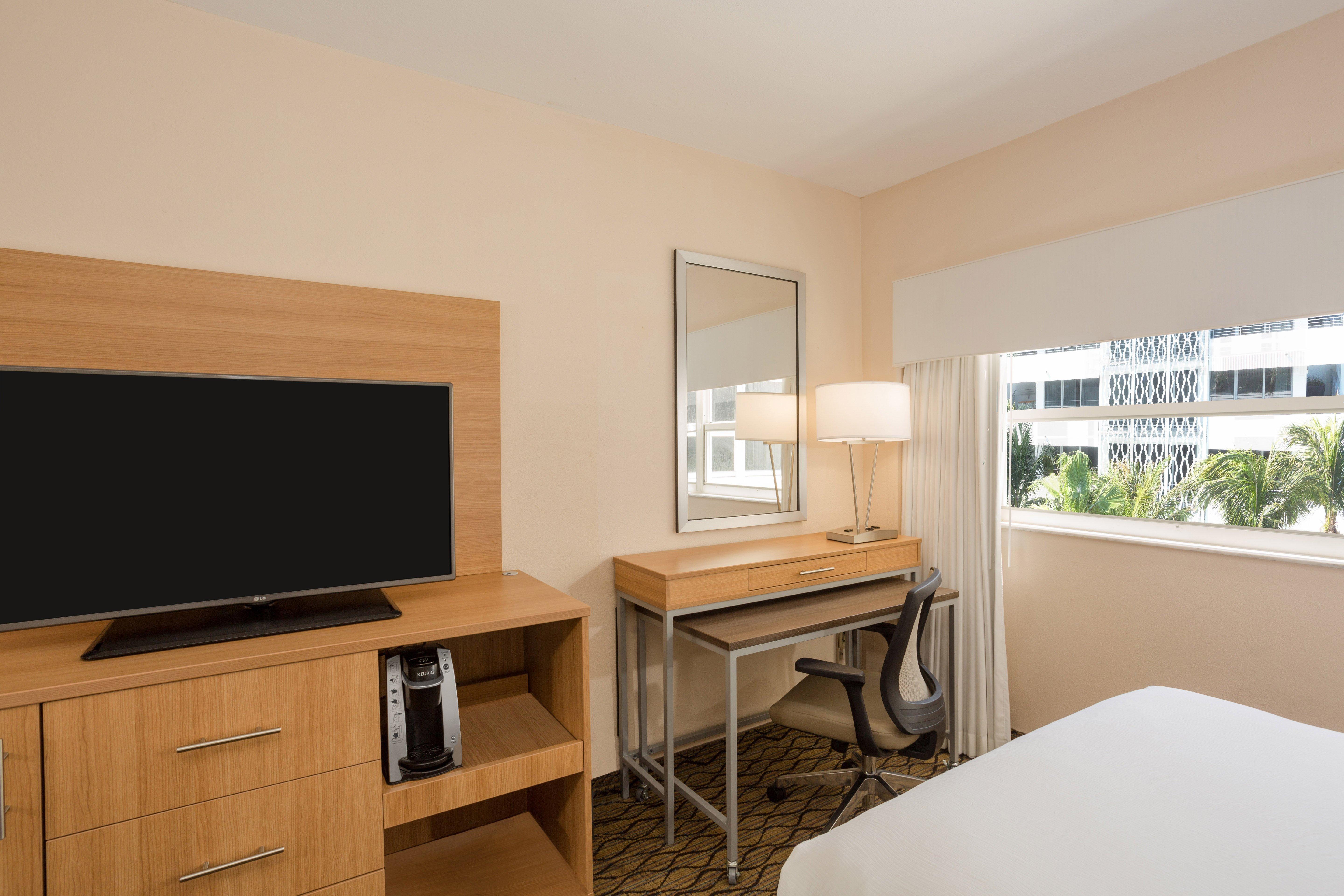 Miami Beach-oceanfront By Ihg Miami Beach