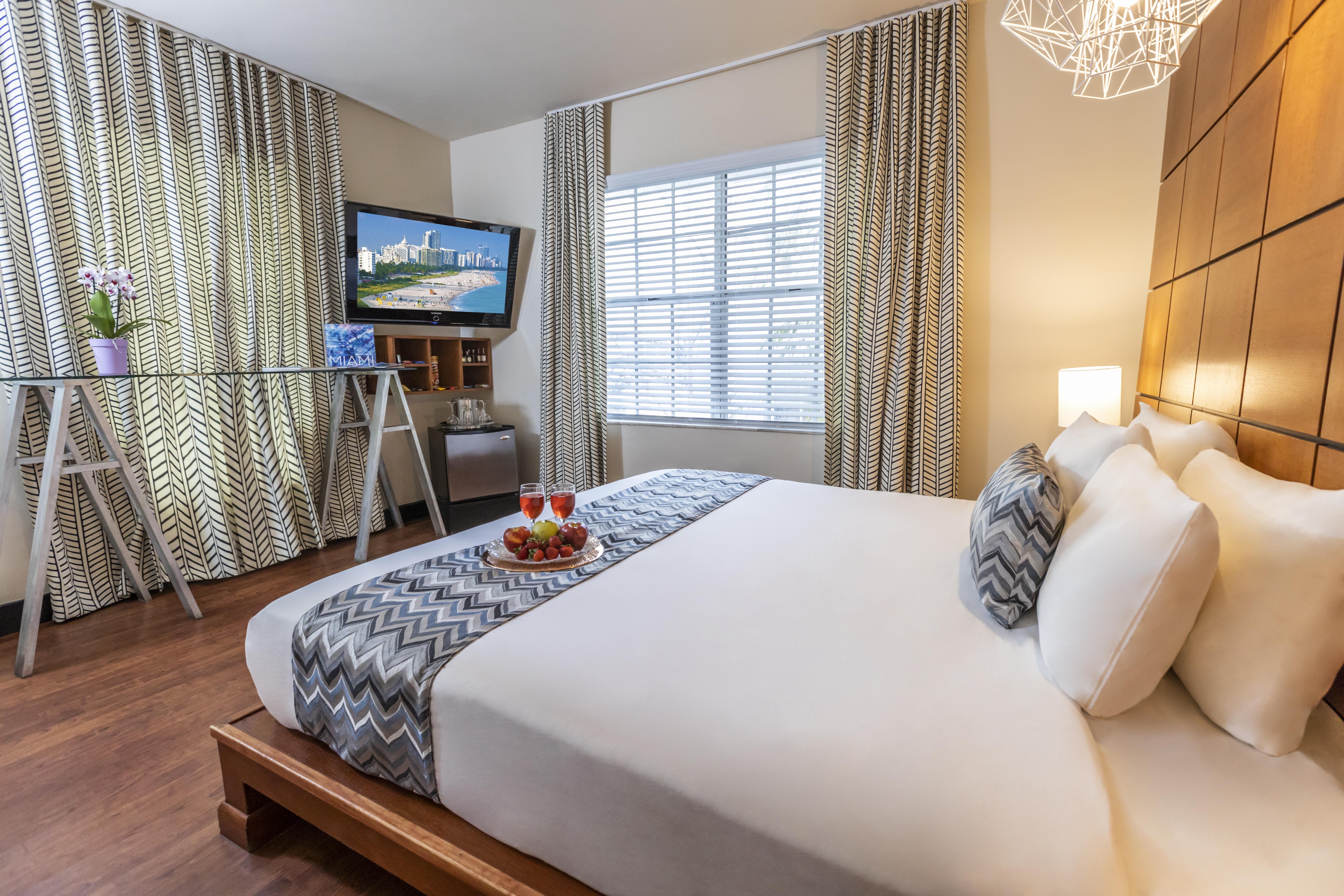 Chesterfield & 3* Miami Beach