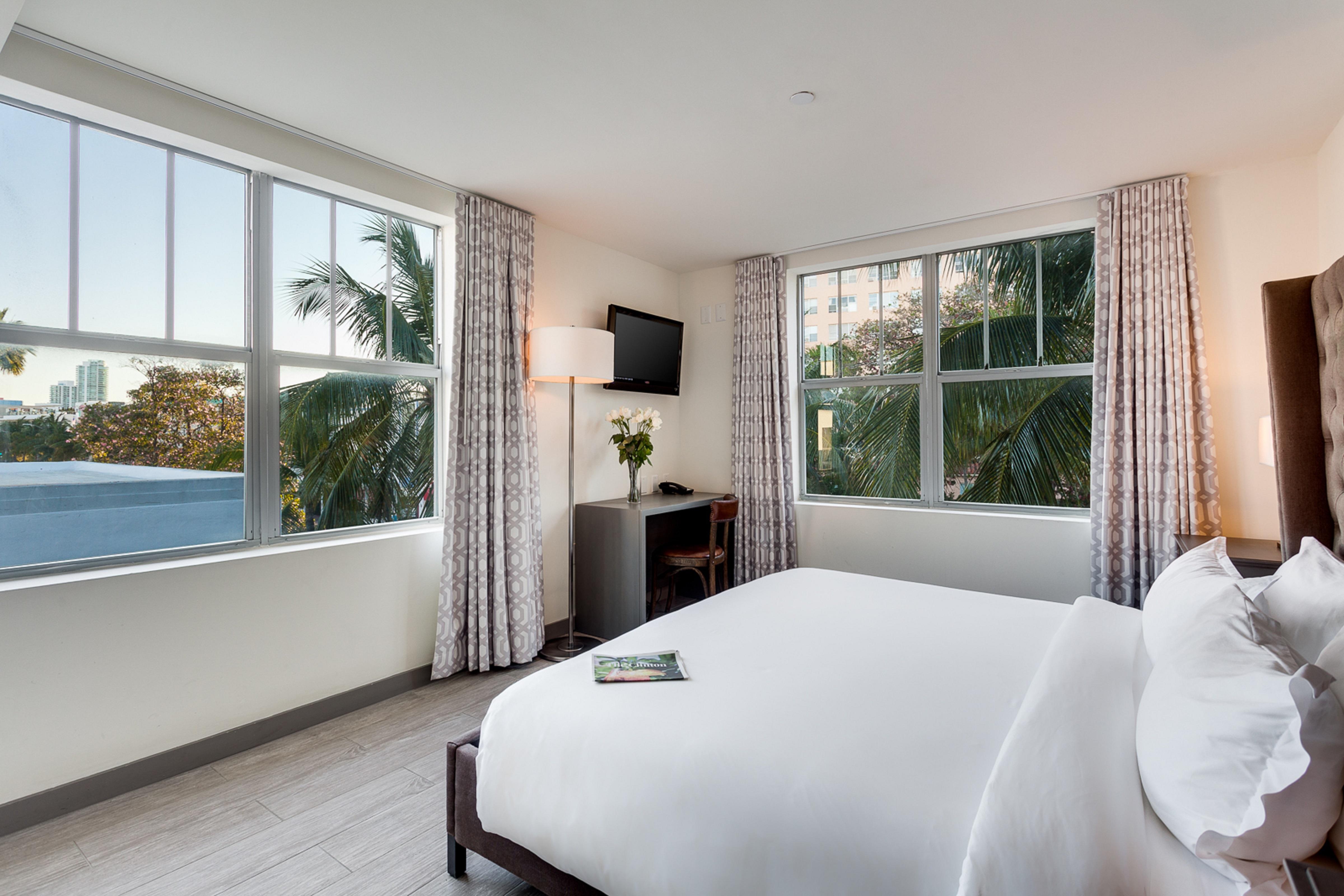 Hotel Clinton South