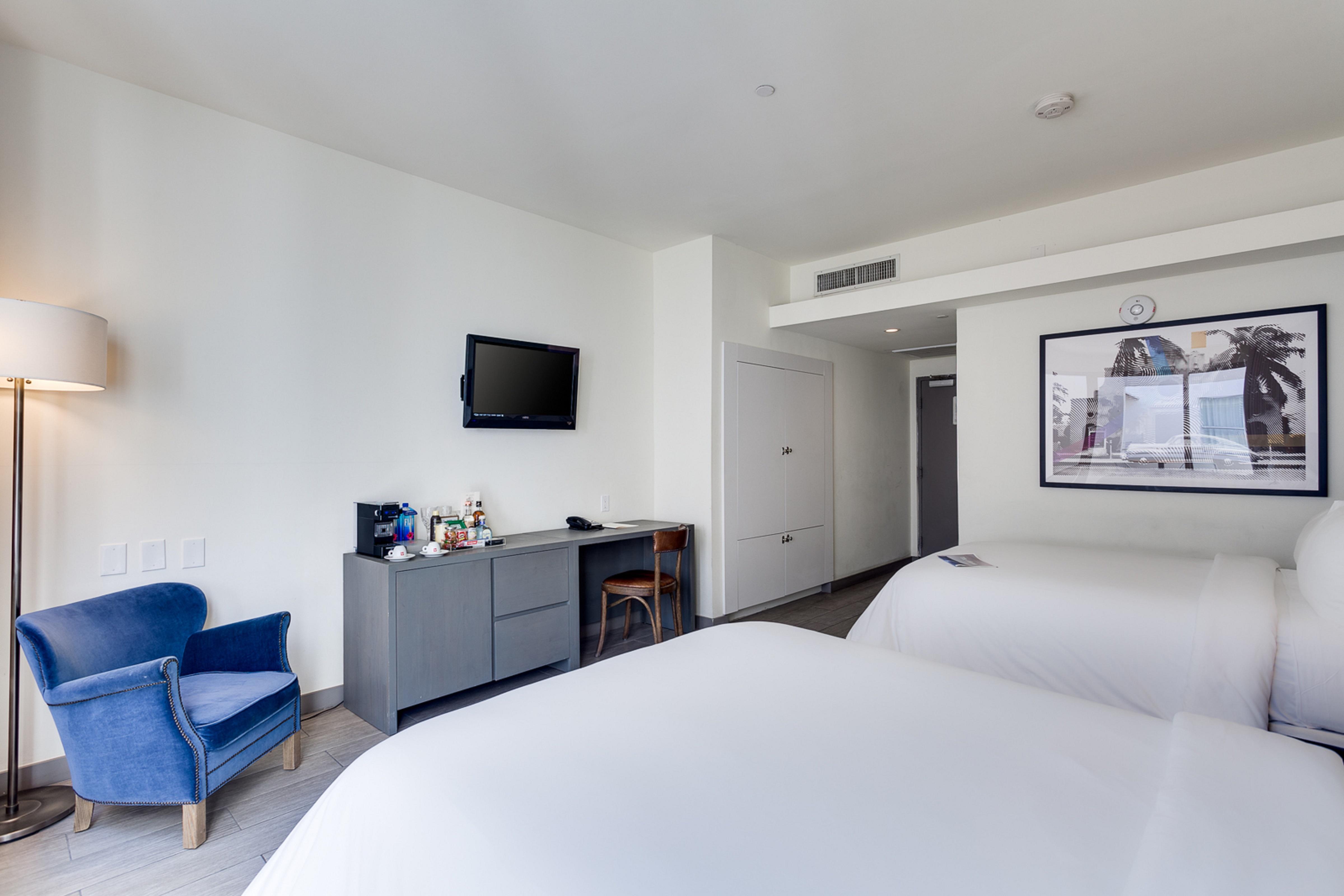 Clinton South Hotel 4*