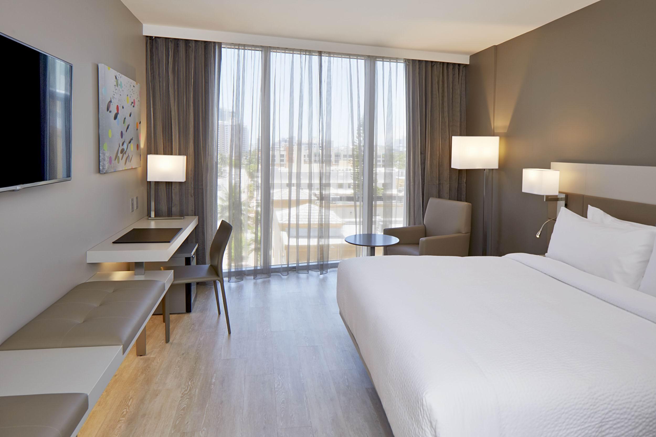 Ac By Marriott Miami Hotel 4*