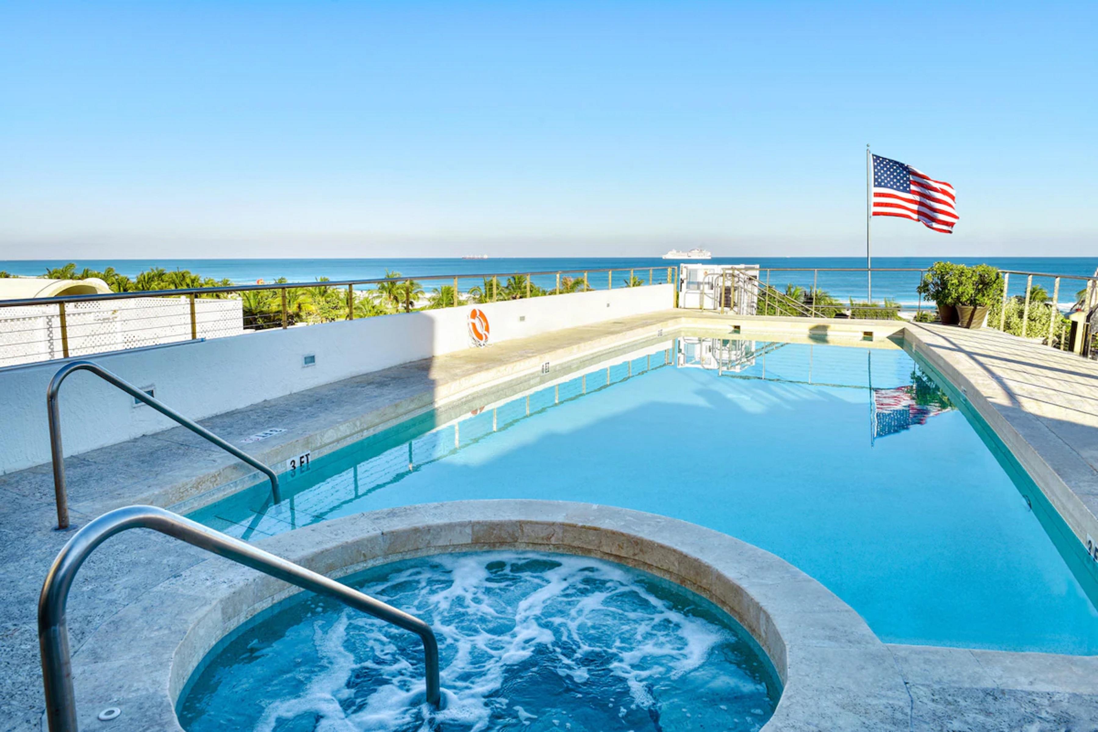 Hotel Bentley South Miami Beach