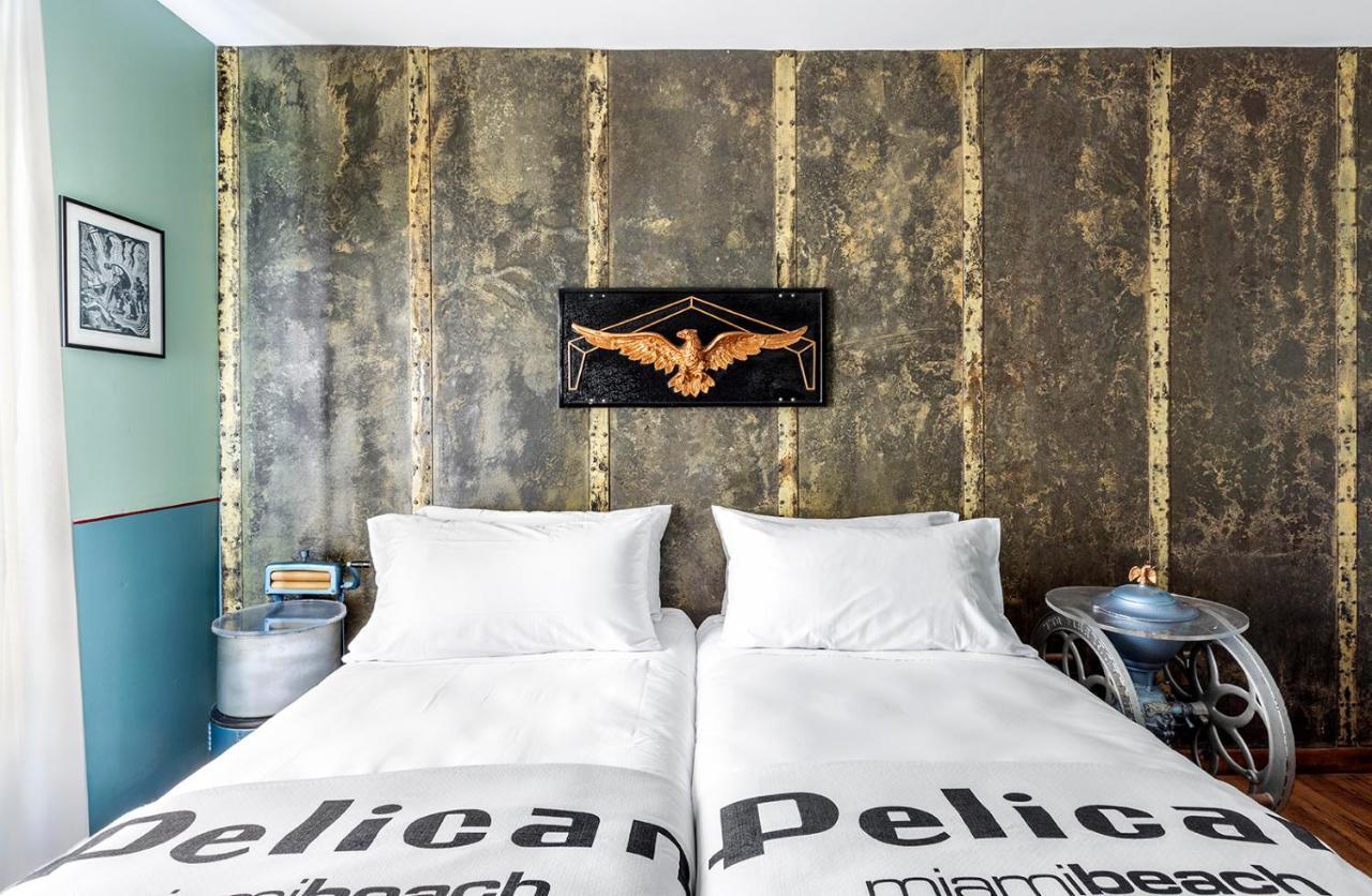 Hotel Pelican