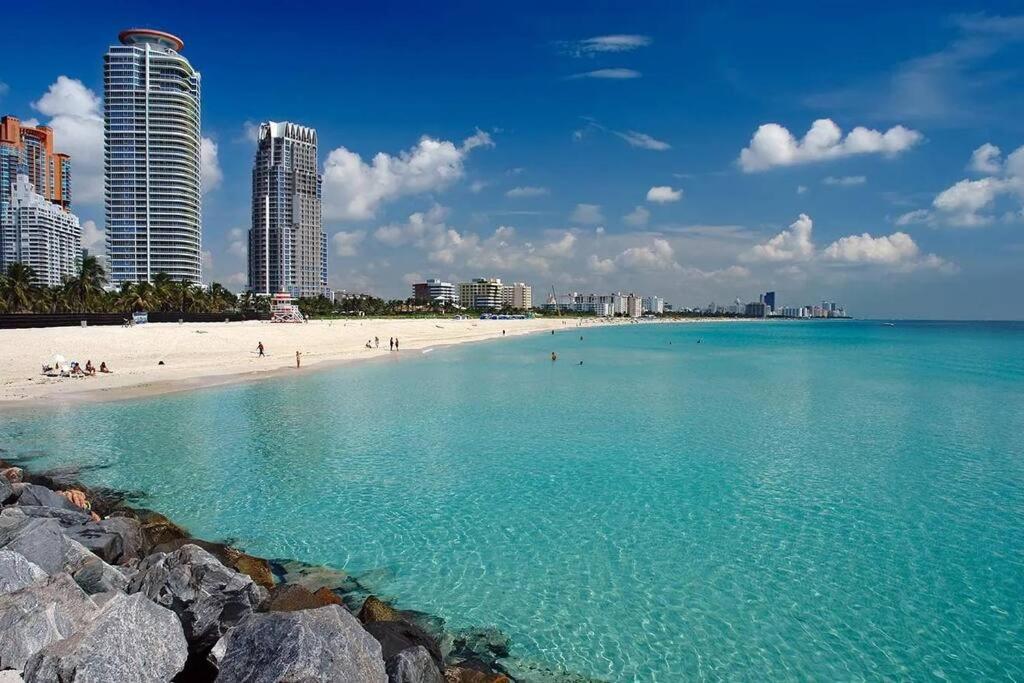 Queen 1bd+balcony 5 Min From Ocean Dr Free Parking * Miami Beach