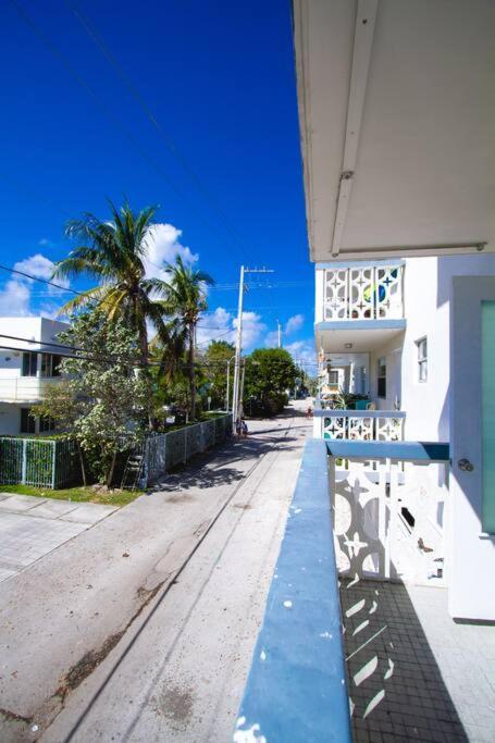 Apartamento Queen 1bd+balcony 5 Min From Ocean Dr Free Parking *