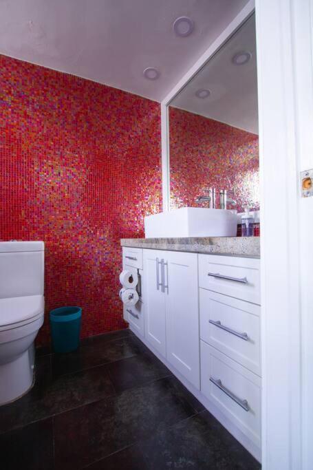 Apartamento Queen 1bd+balcony 5 Min From Ocean Dr Free Parking