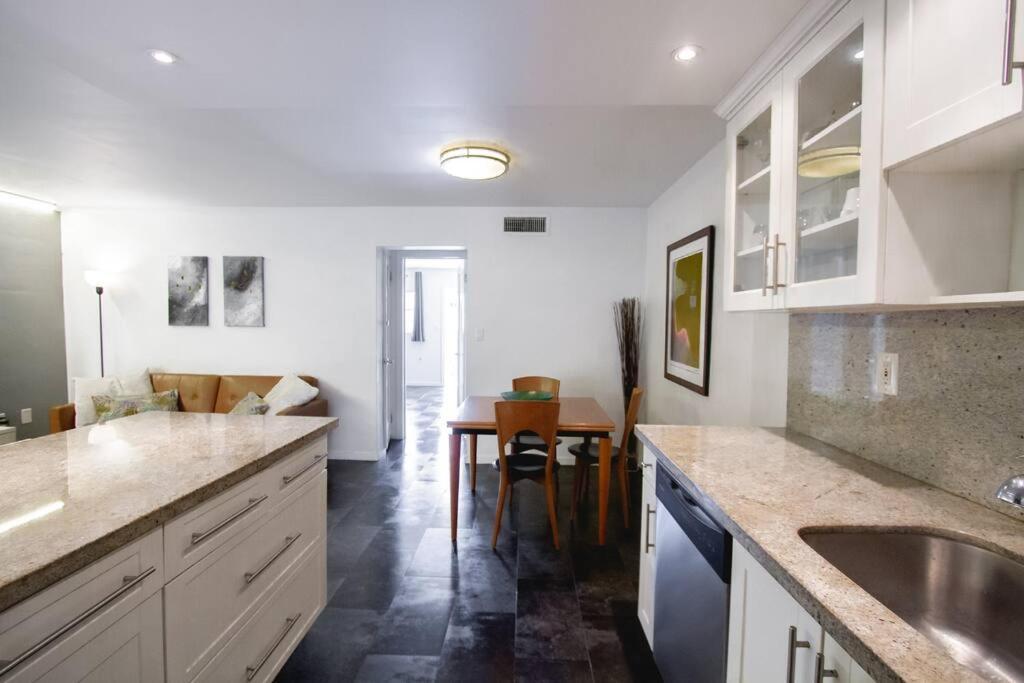 Apartment Queen 1bd+balcony 5 Min From Ocean Dr Free Parking *