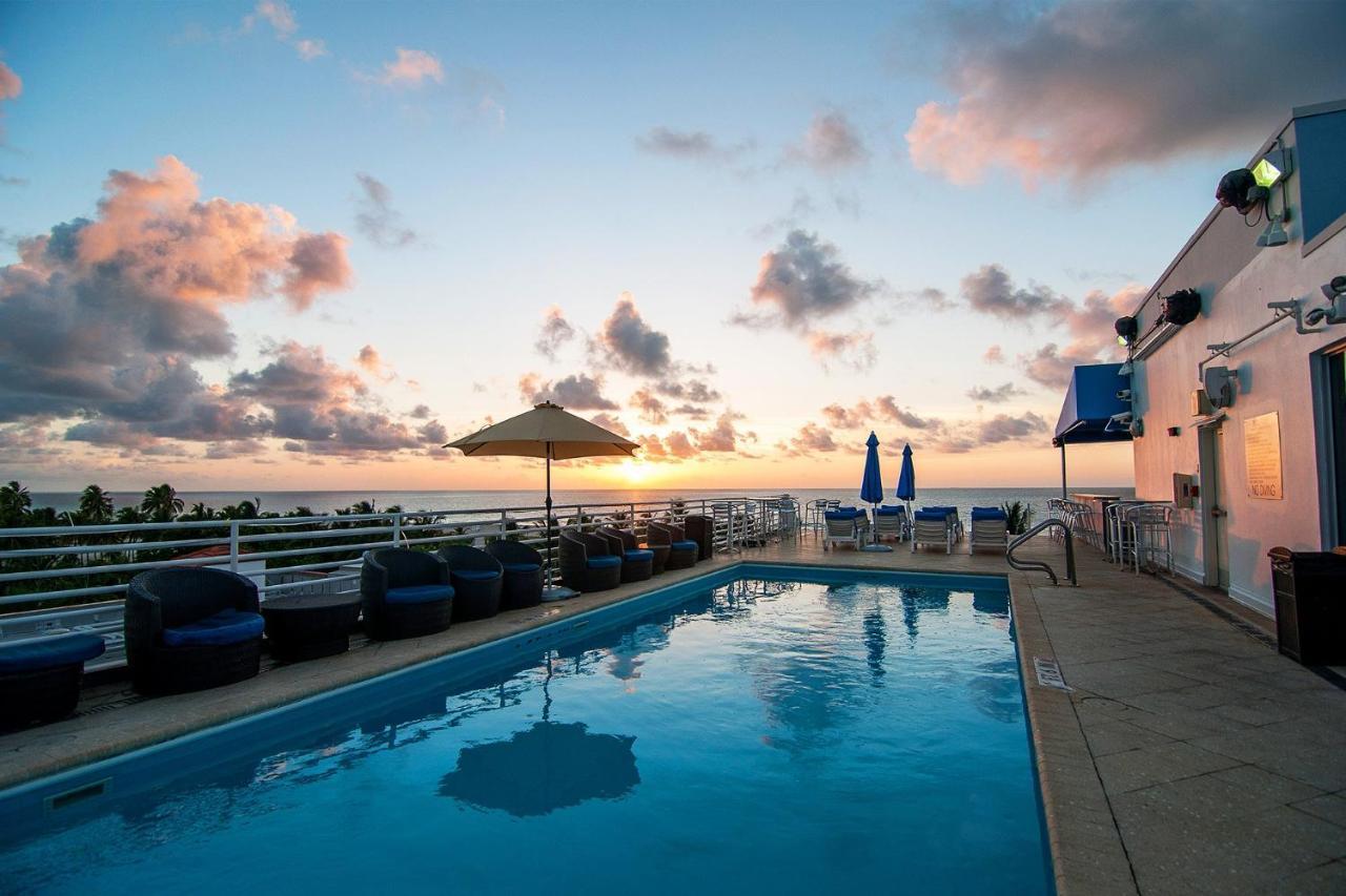 Rooftop-pool With King Bed In Ocean Dr C303 Miami Beach
