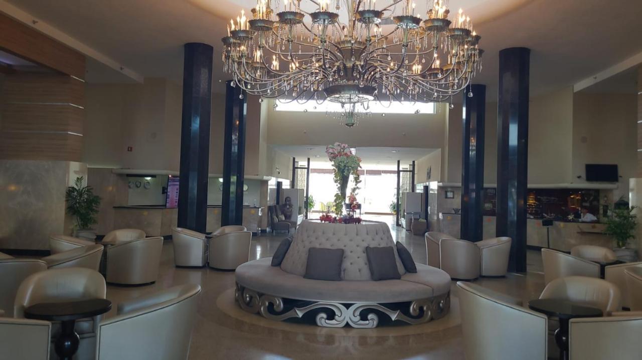 Hotel Sherry Frontenac Oceanfront Miami Beach