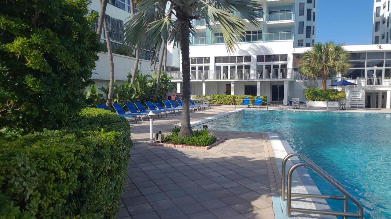 Sherry Frontenac Oceanfront Miami Beach