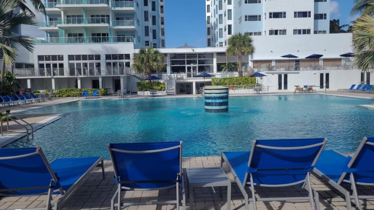Sherry Frontenac Oceanfront Hotel Miami Beach