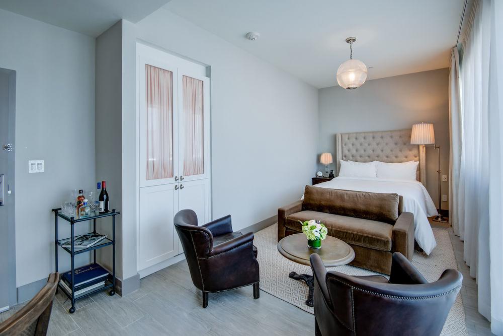 Ansonia By Plymouth Hotel 3*