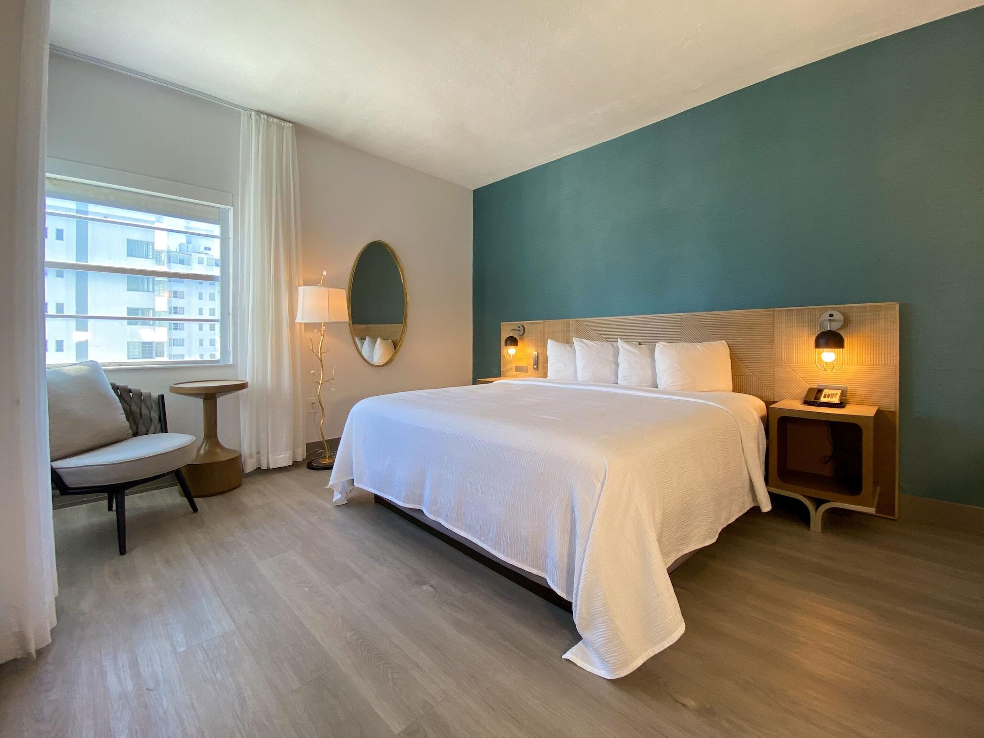 Marseilles Beachfront Hotel Miami Beach