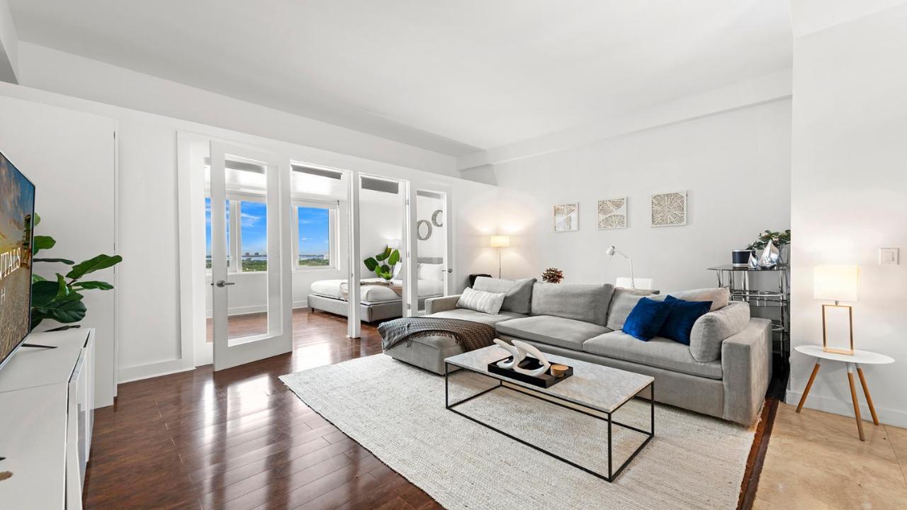 1 Bedroom Private At Roney Palace -1632 *