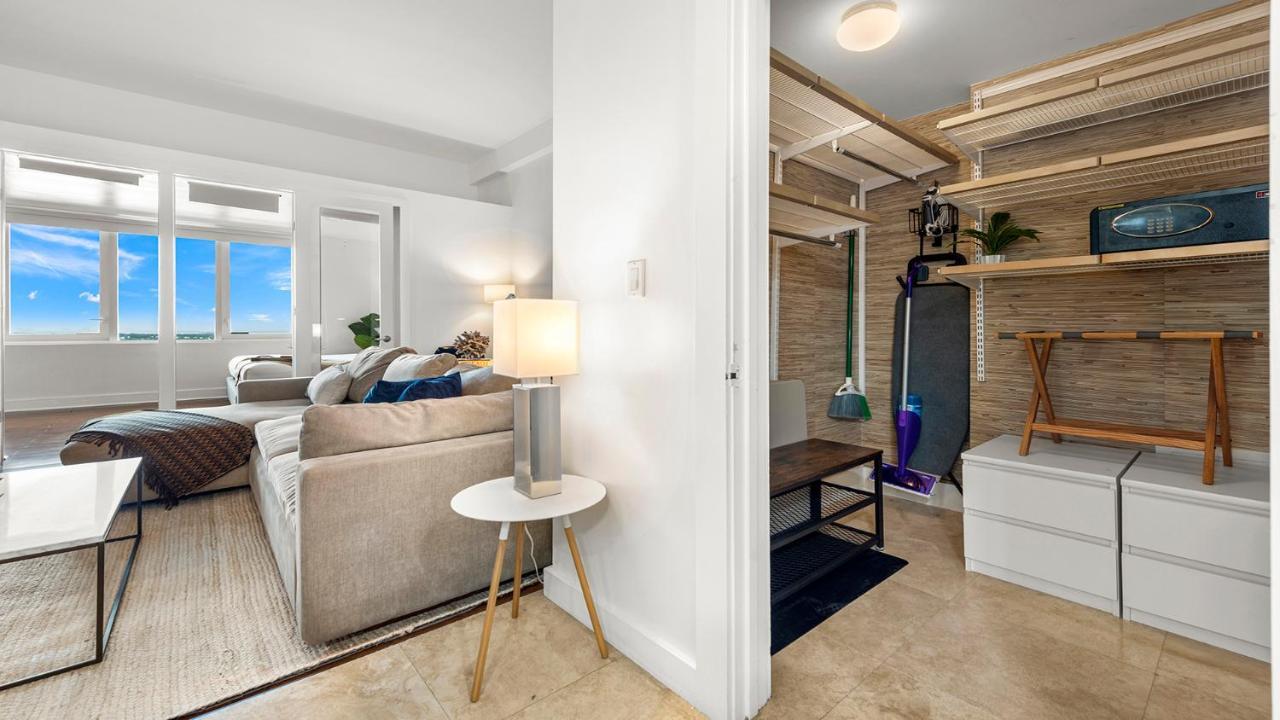 1 Bedroom Private At Roney Palace -1632 * Miami Beach