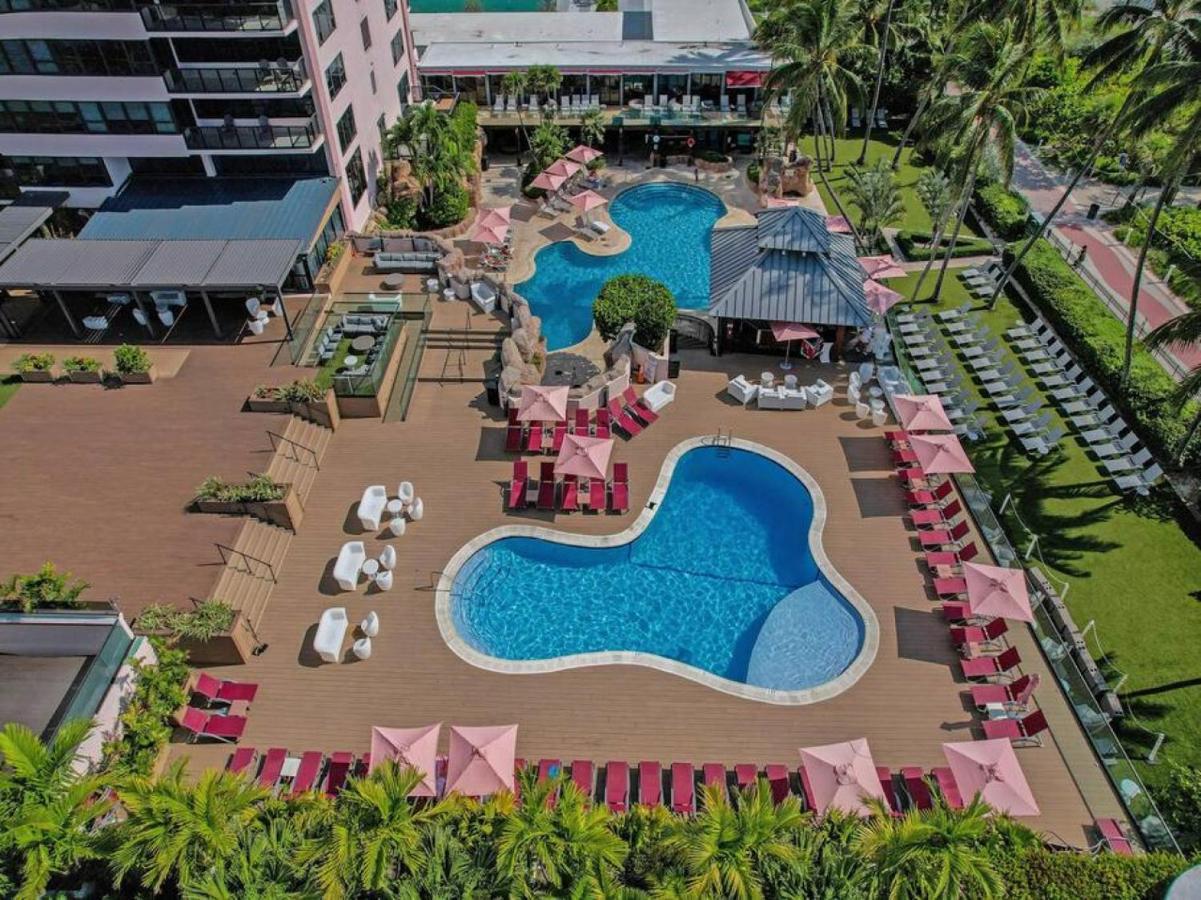 High Floor Beachfront Service 1509