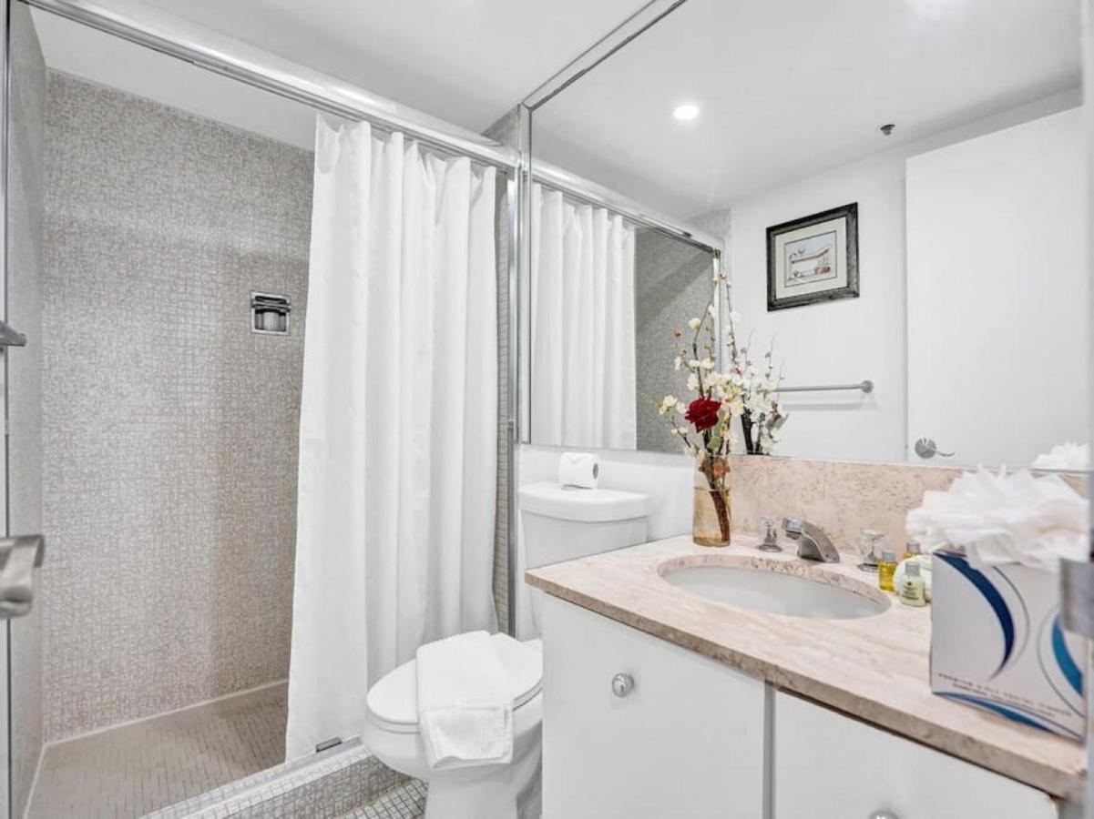 Lovely Ocean View Service 704 Apartment