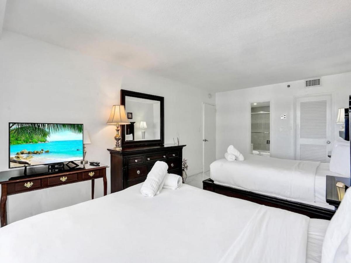 Lovely Ocean View Service 704 Apartment *