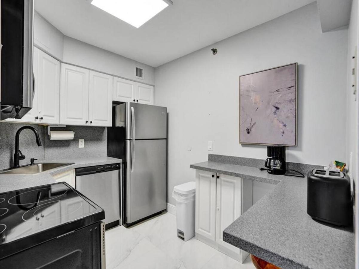 High Floor Beachfront Service 1509 Appartamento Miami Beach