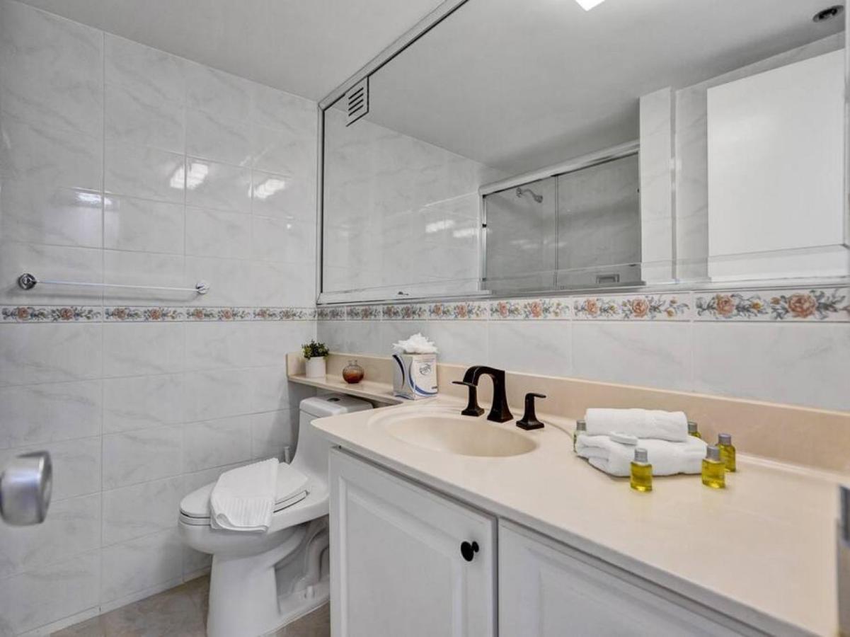 High Floor Beachfront Service 1509 Appartamento *
