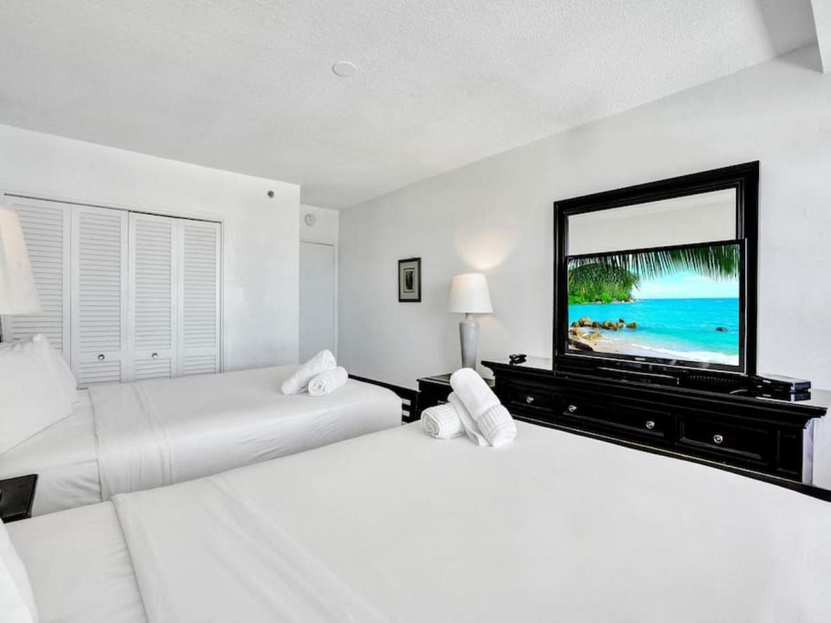 Lovely Ocean View Service 704 Apartment