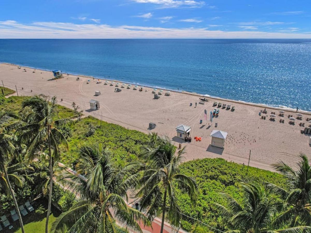 Lovely Ocean View Service 704 * Miami Beach
