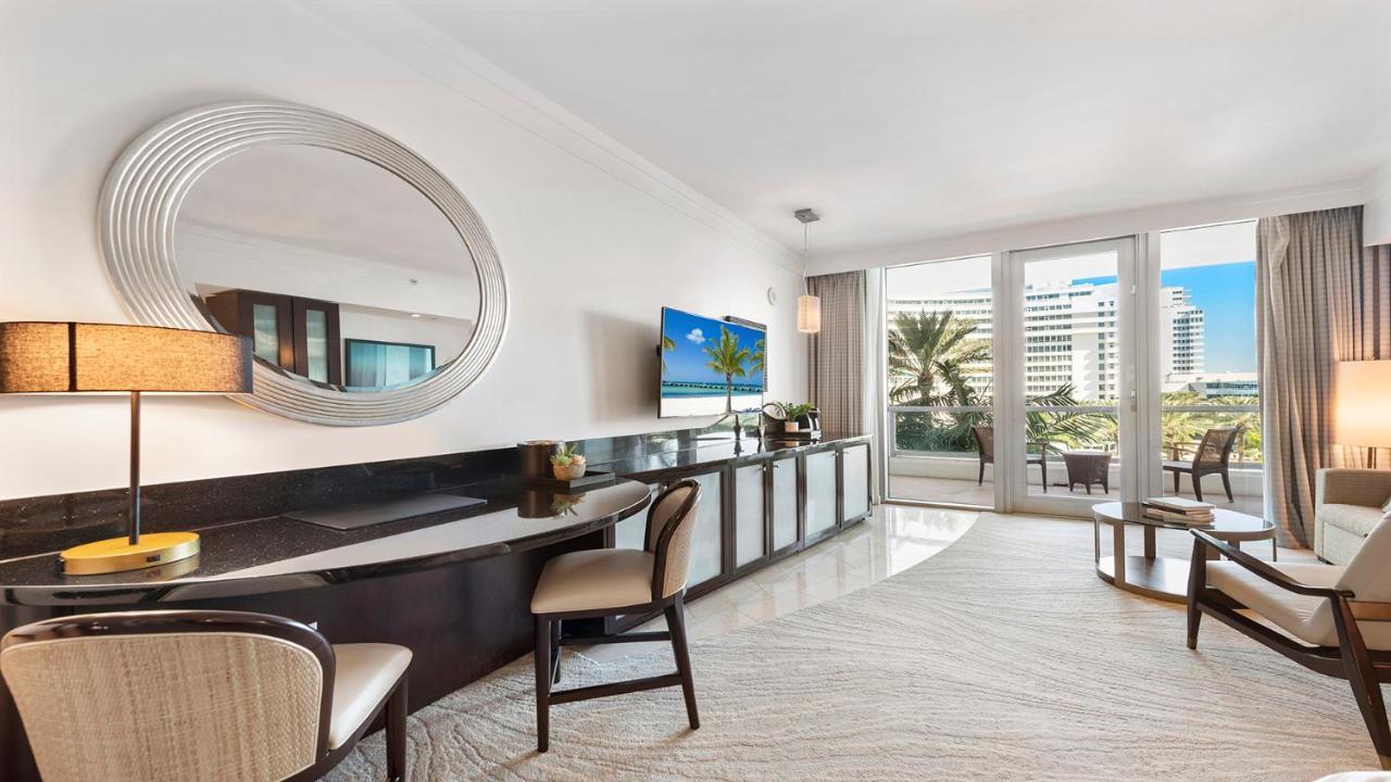Fontainebleau Ocean View Private -402