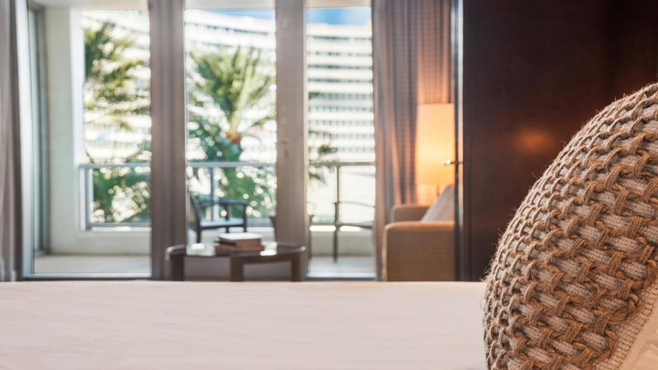 Apartment Fontainebleau Ocean View Private -1004 Miami Beach