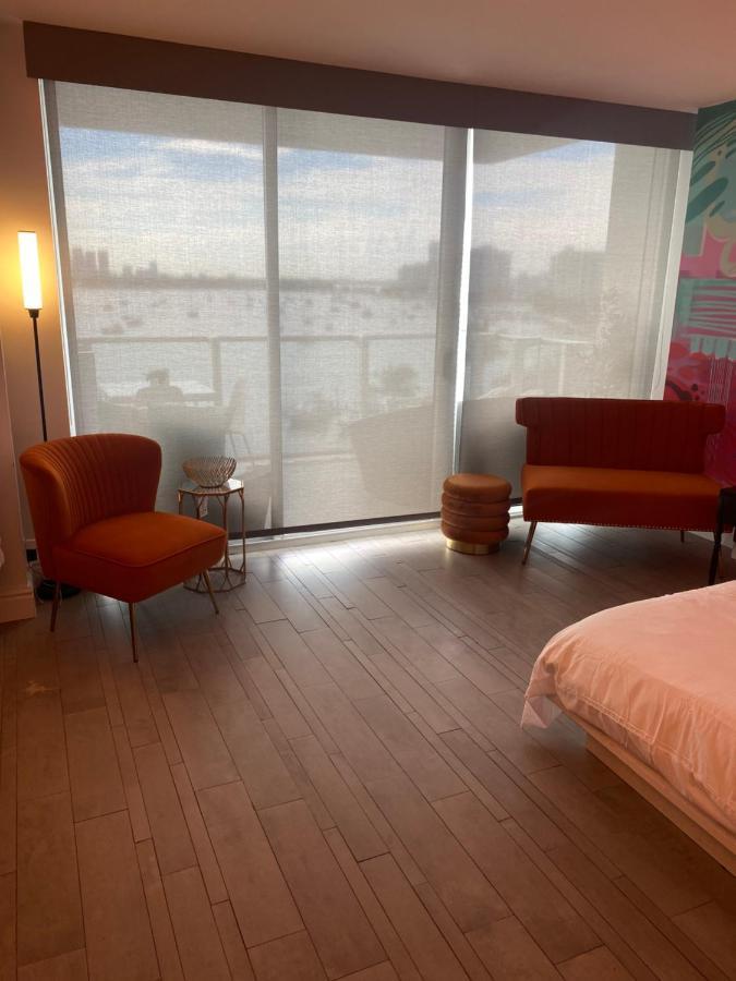 Bay View King With Balcony Hotel