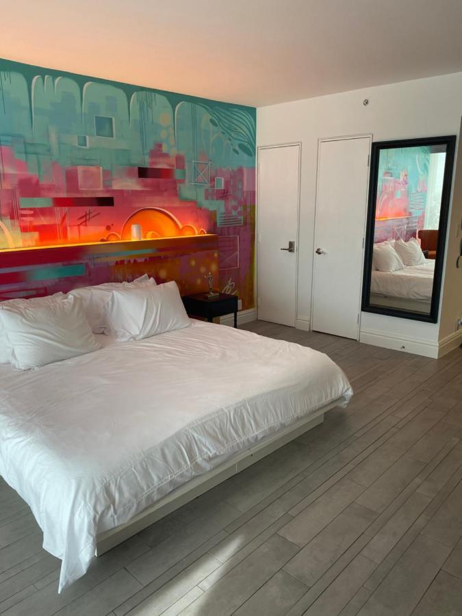 Bay View King With Balcony Miami Beach