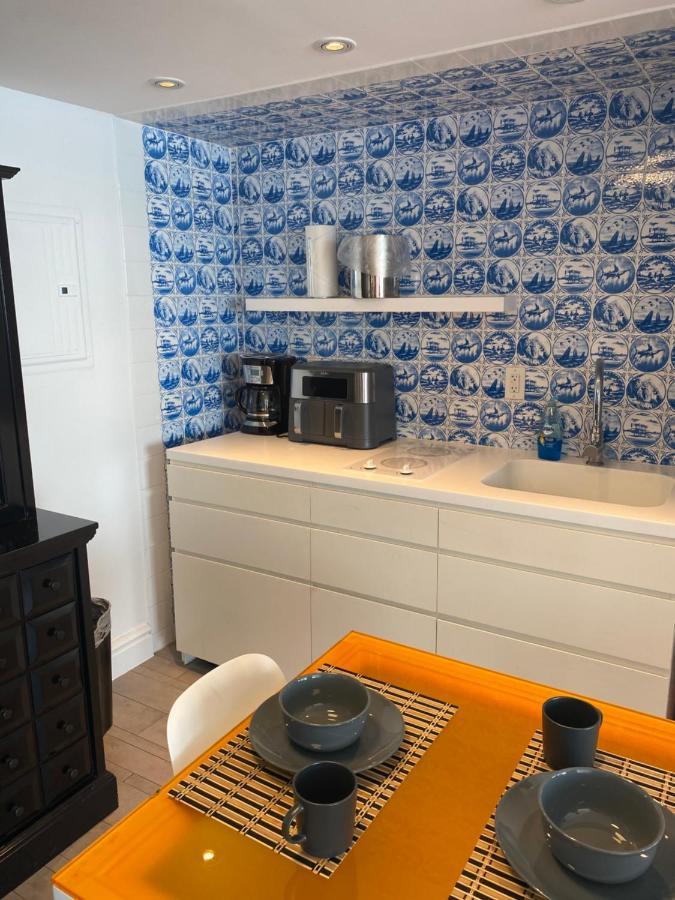 Bay View King With Balcony Hotel Miami Beach