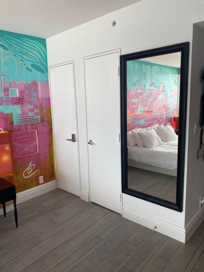 Hotel Bay View King With Balcony Miami Beach