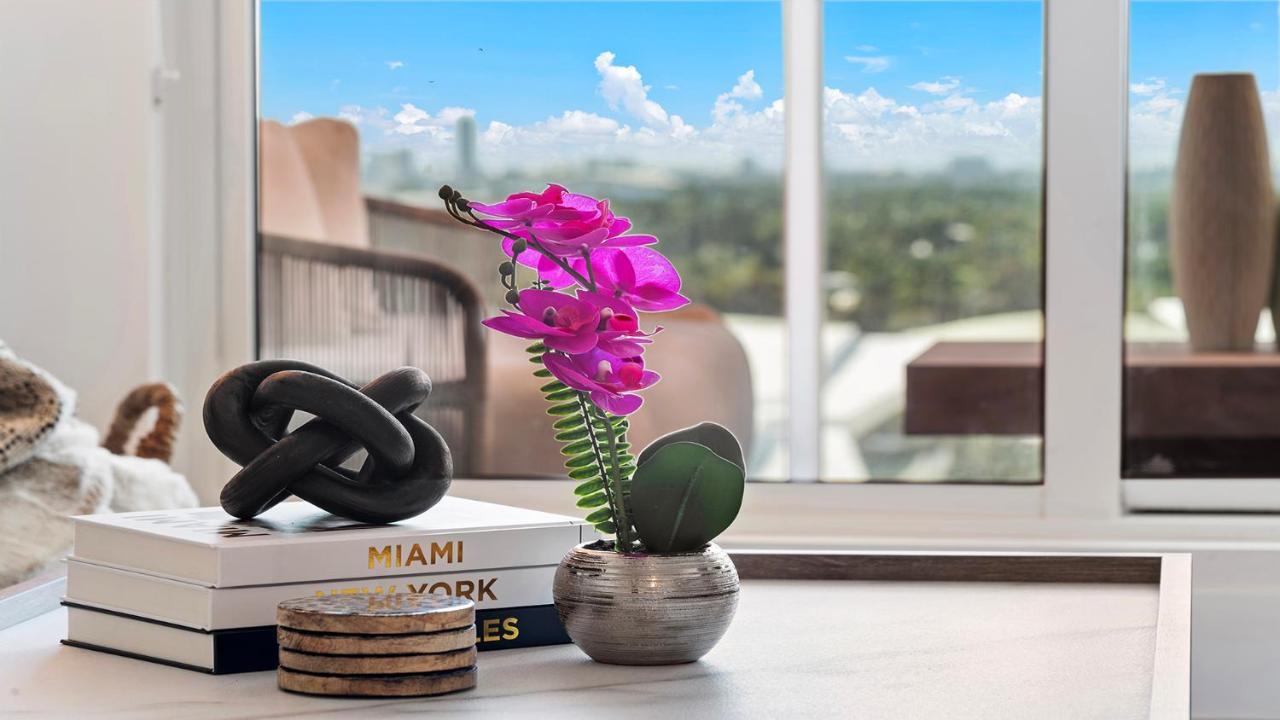 Apartment 3 Bedroom Private At Roney Palace -1126 Miami Beach