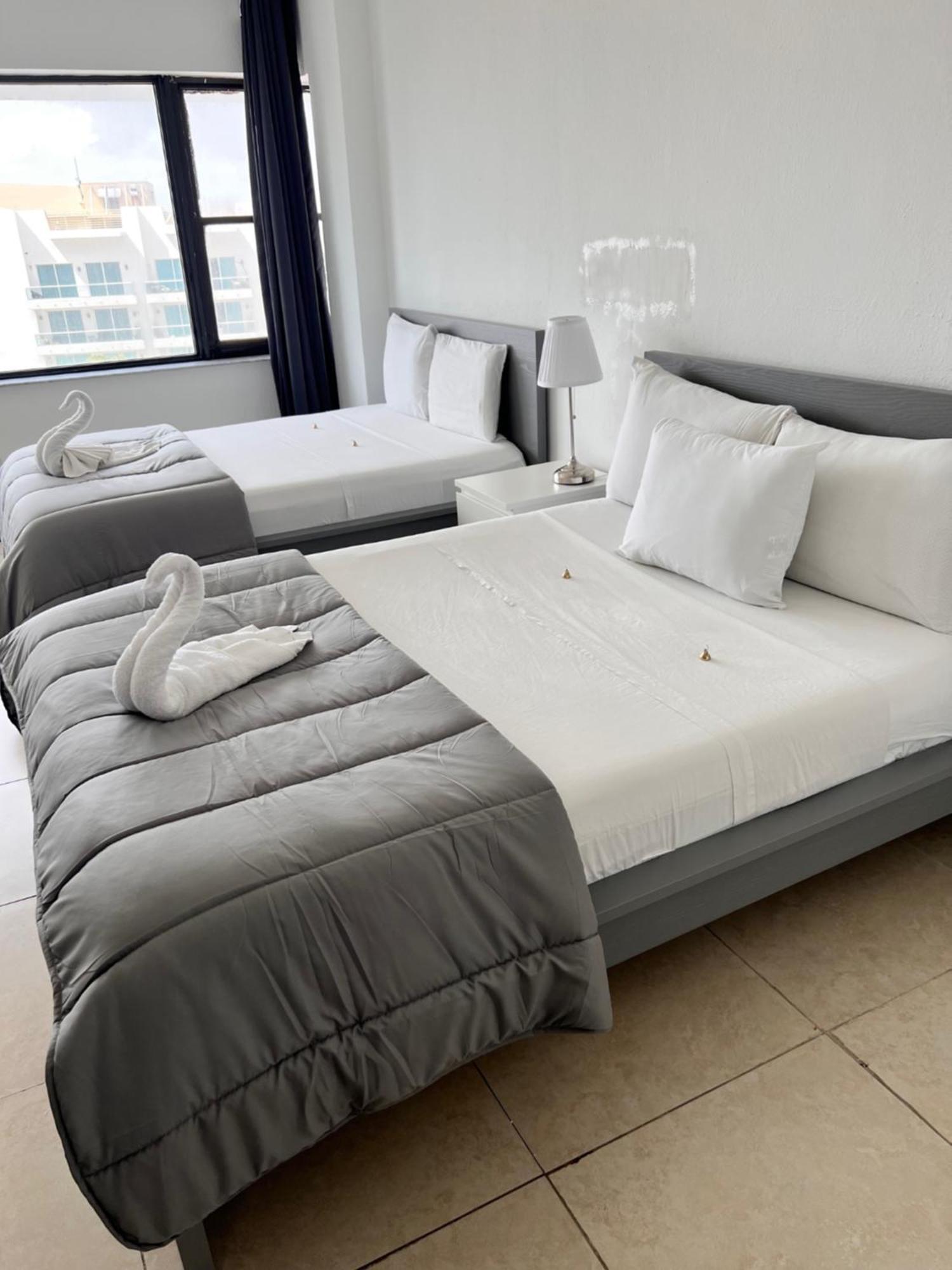 Ocean Front Units At Miami Apartamento