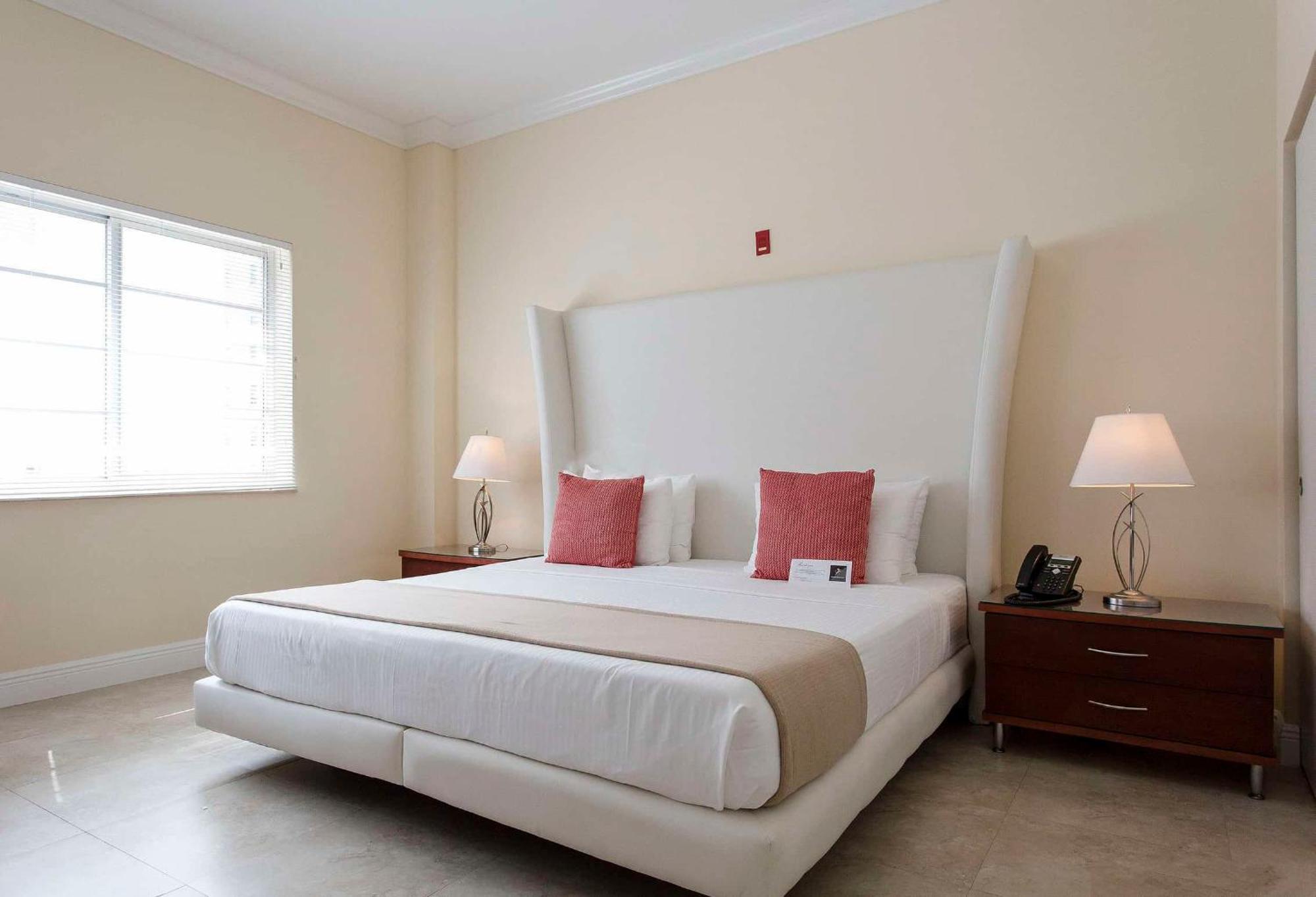Westover Arms 3*