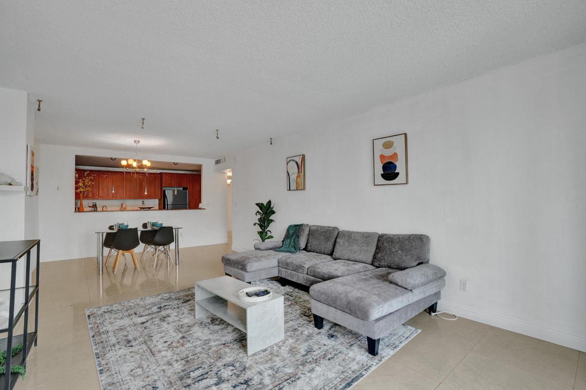 Ocean Reserve Luxury Across From Sunny Isles Apartamento