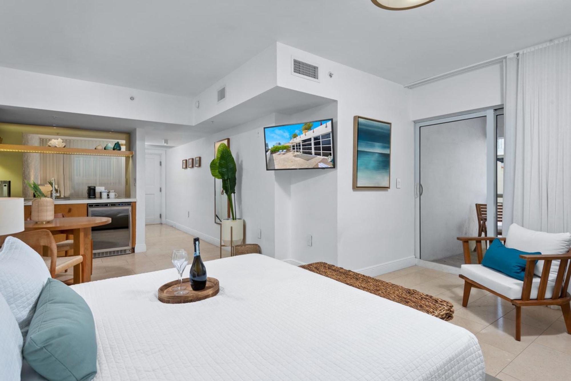 Hotel Bentley South Miami Beach