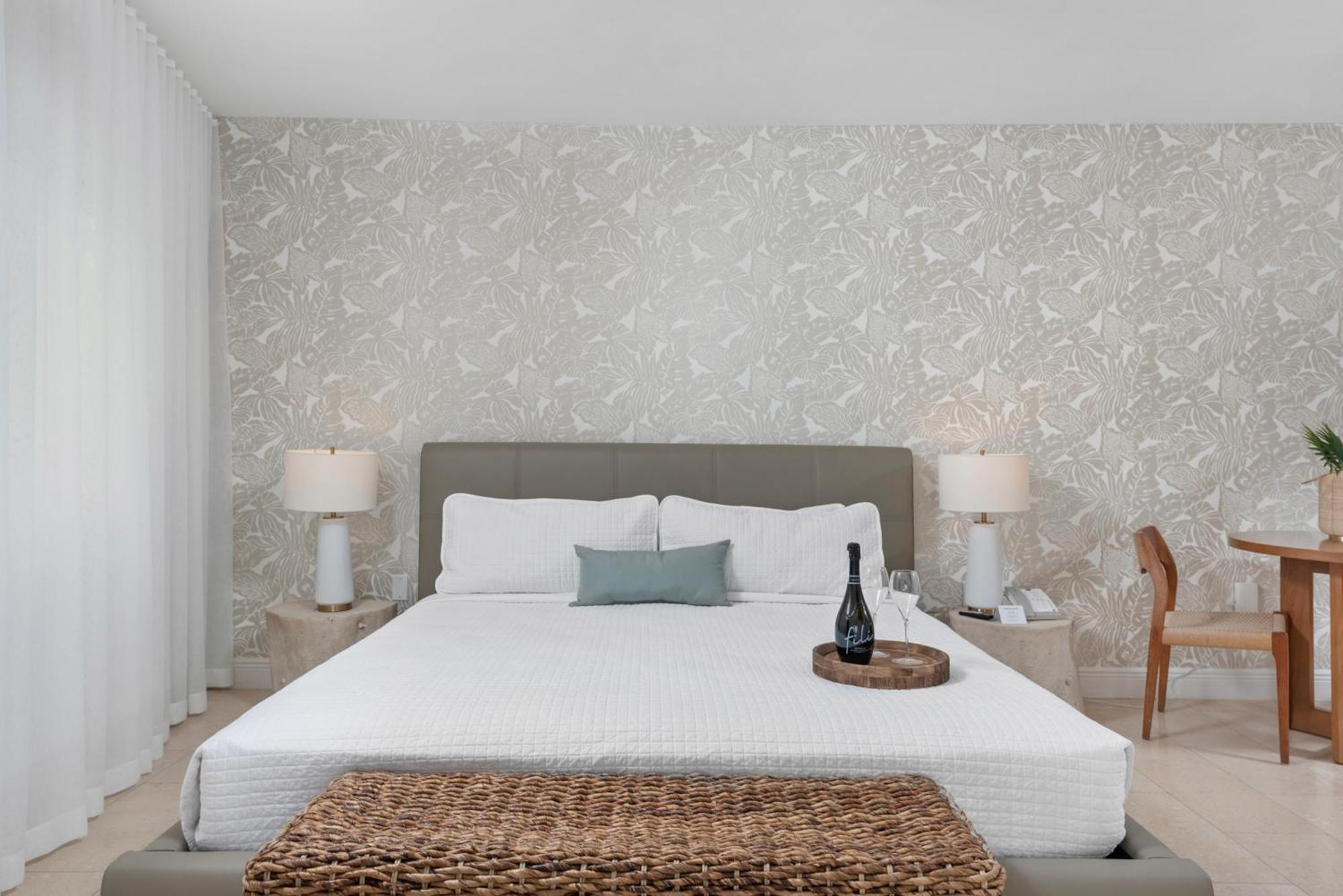 Hotel Bentley South Miami Beach