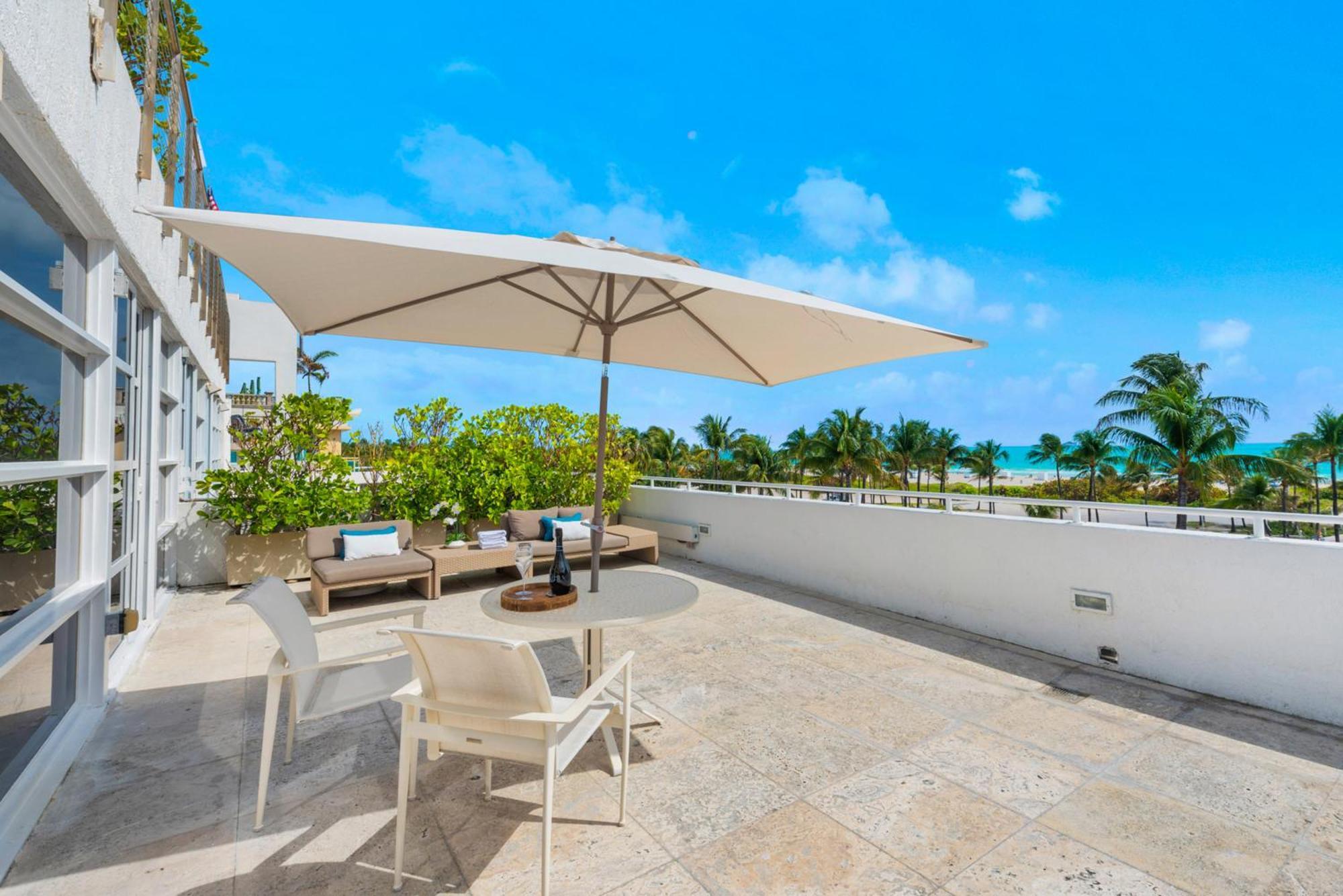 Bentley South Hotel 4*