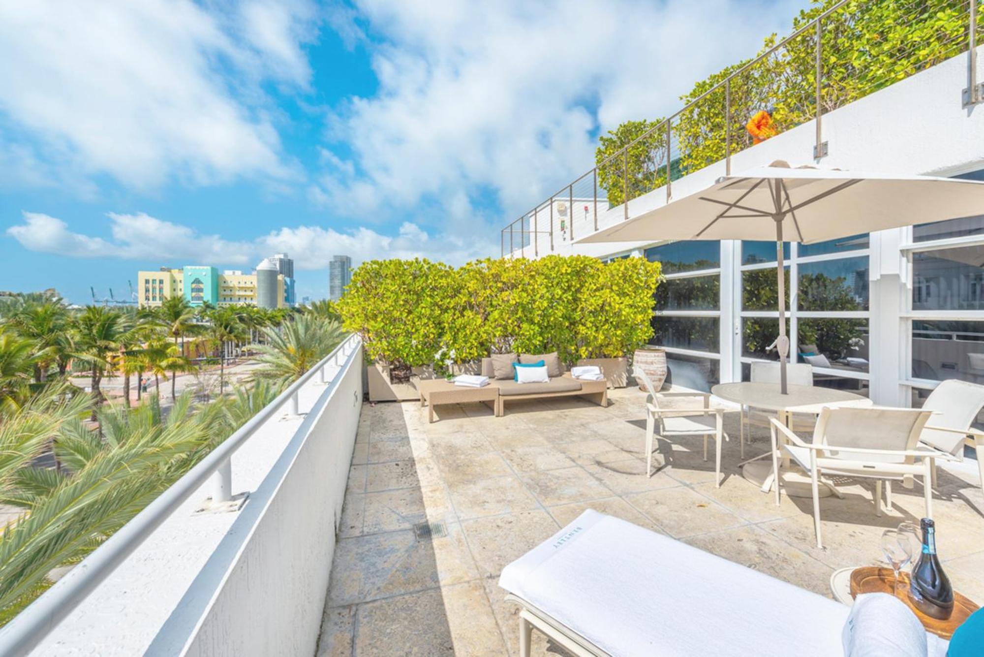 Bentley South Hotel Miami Beach