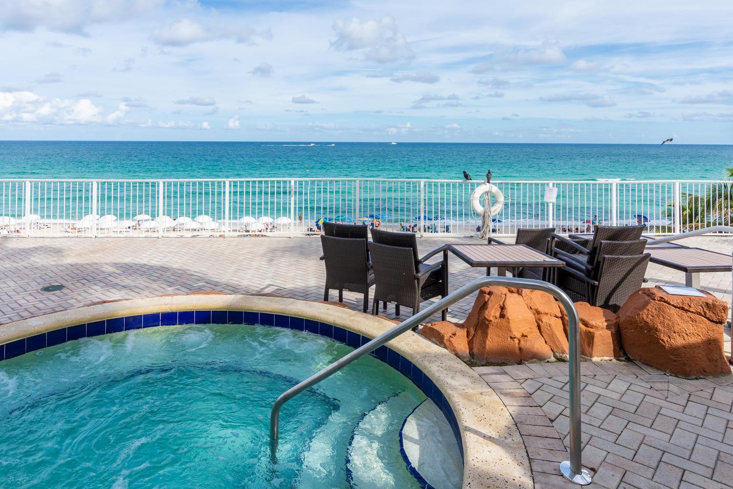 Apartamento Trump Intl 2 Bedroom 1600 Sf Ocean And Bay View Miami Beach