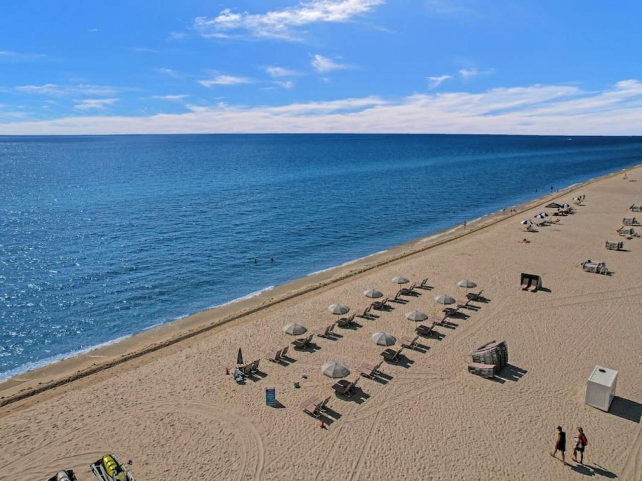 Apartment Stylish Ocean Retreat Service 1009 *