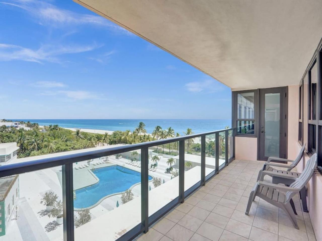 Lovely Ocean View Service 704 Apartment