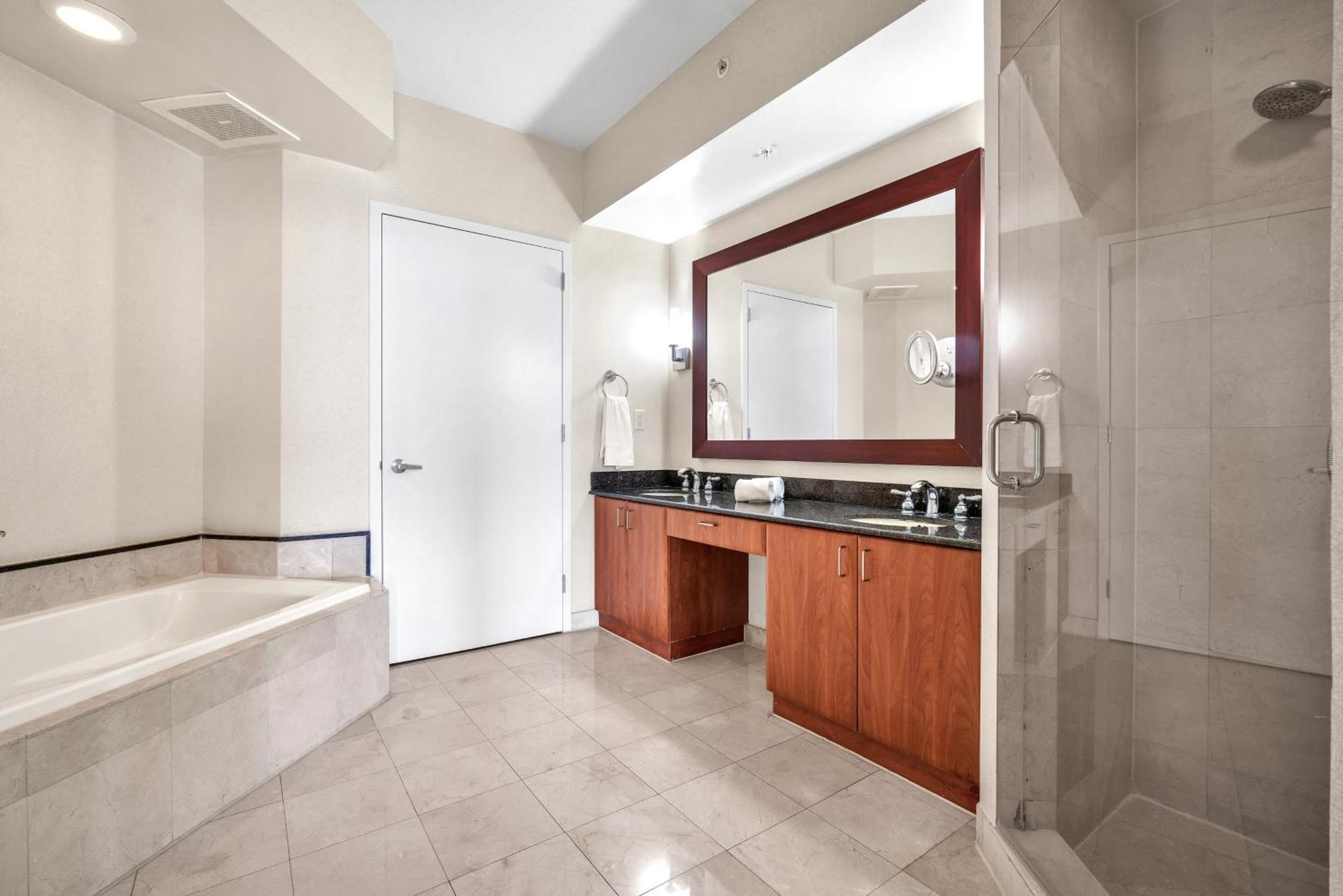 Appartamento Trump Intl 2 Bedroom 1600 Sqf Ocean Front