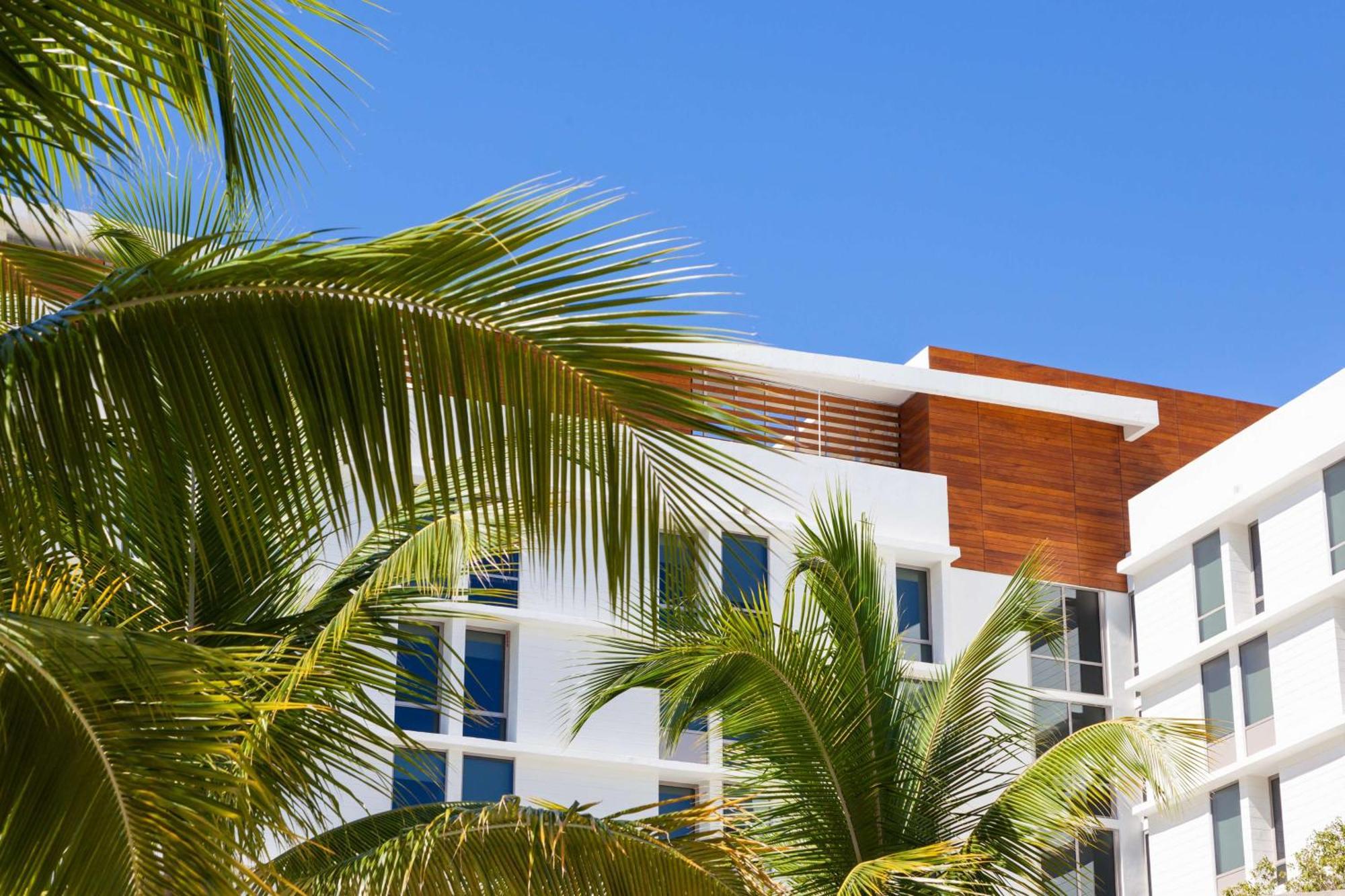 The Gates South Resort Miami Beach