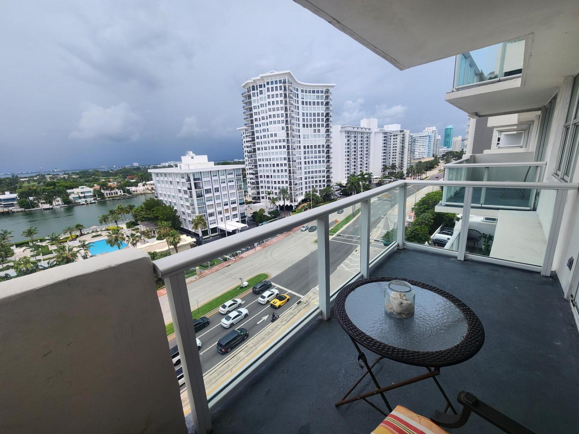 Entire Front W/ Pool Amazing View 4pax Apartamento
