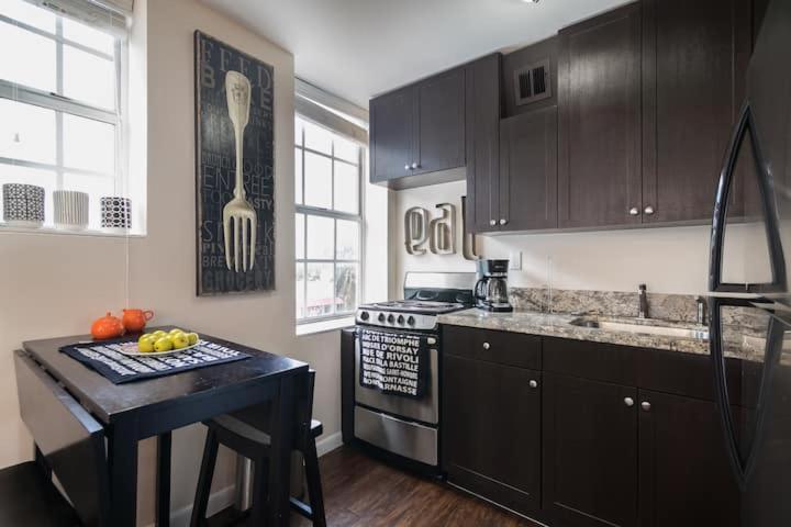 2 Bedroom 2 Bath On 7 Th Collins Ave Appartamento