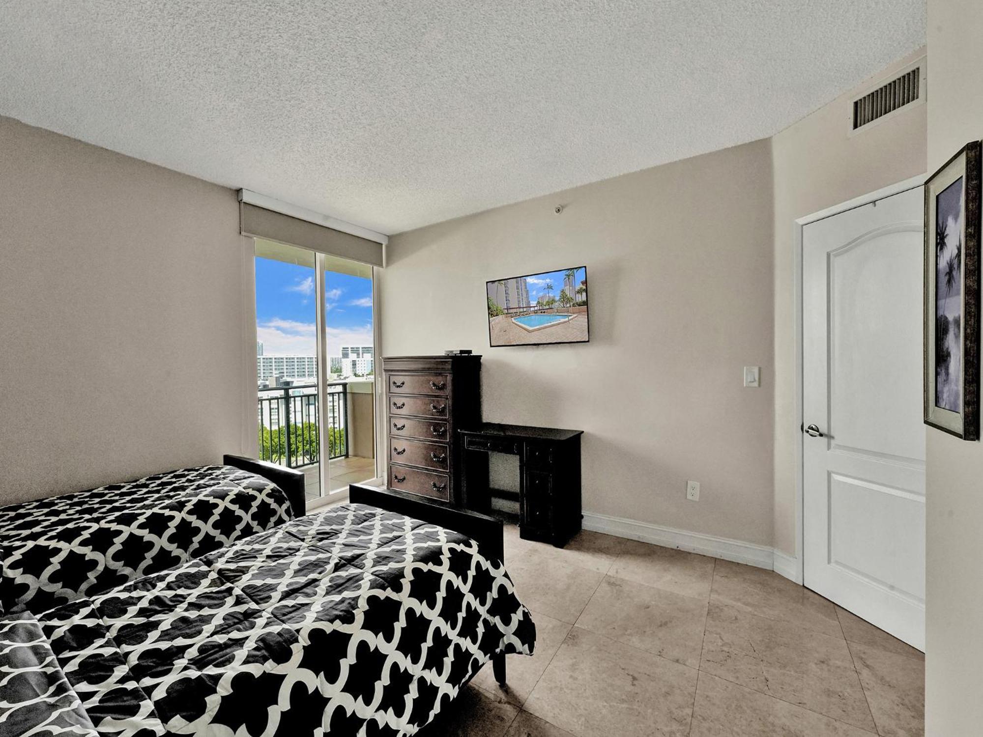King David Sunny Isles Apartment *