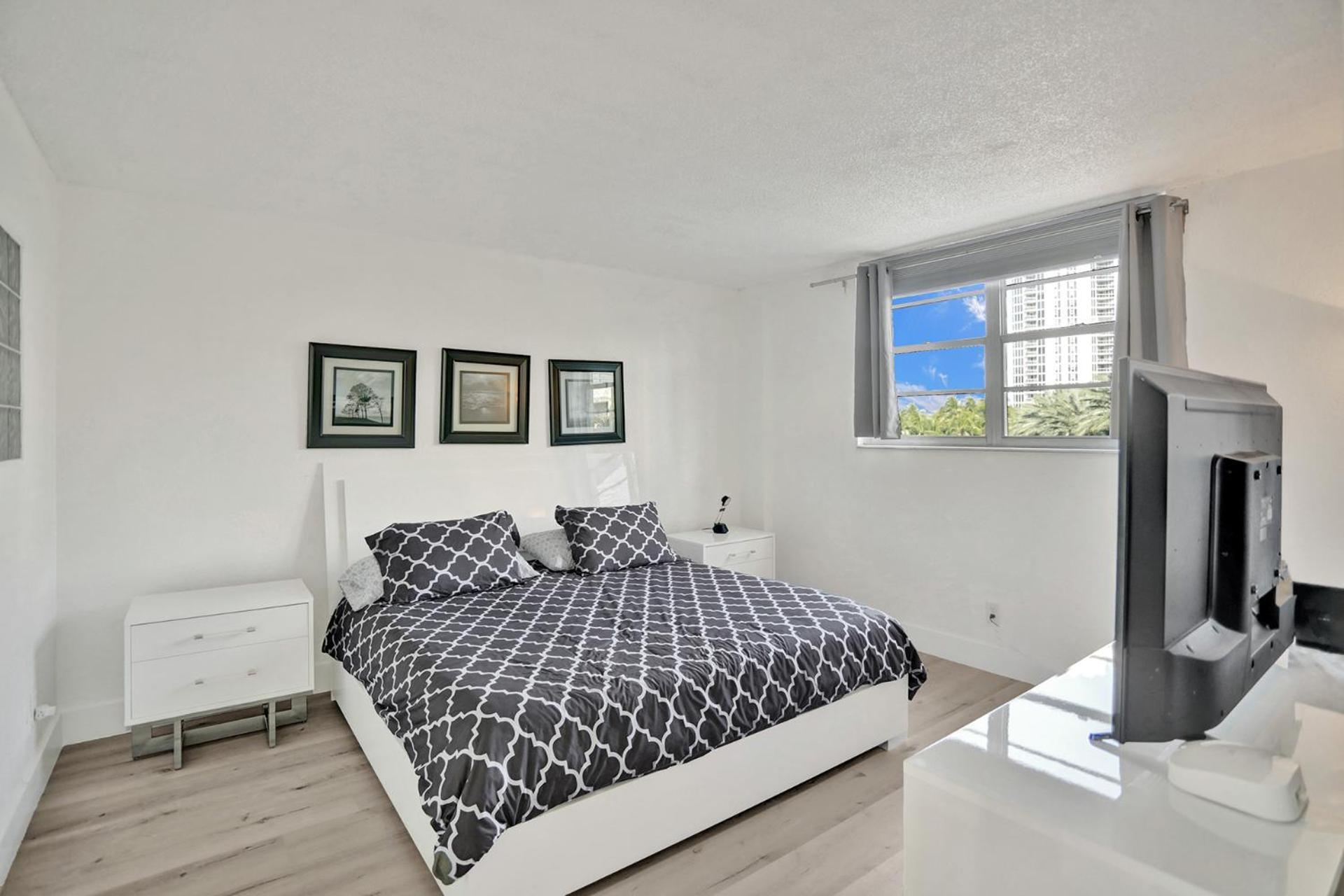 Ocean Reserve Apartment Miami Beach